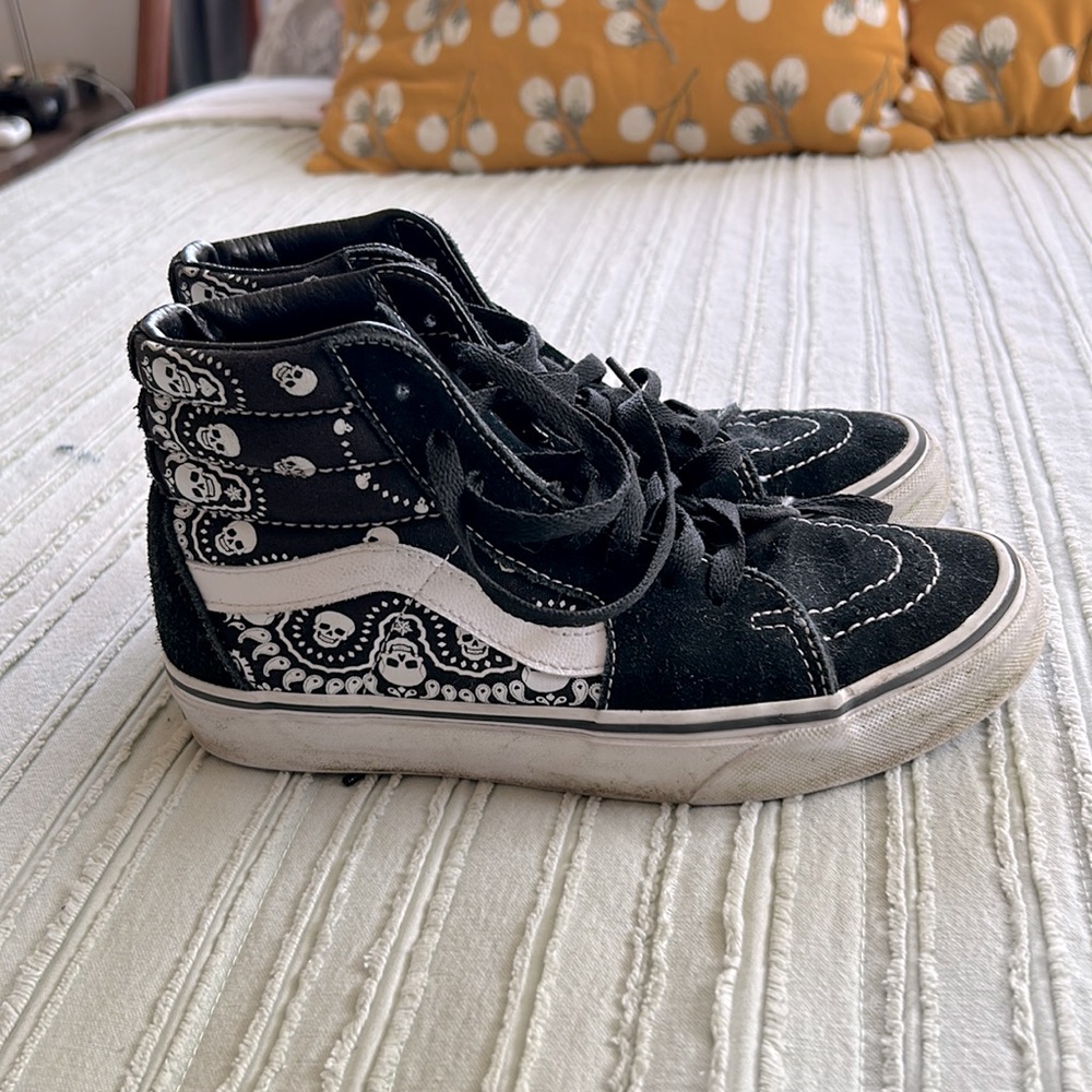 SOLD* VANS